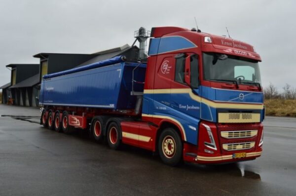 Volvo FH05 "Ernst Jacobsen" – Bild 2