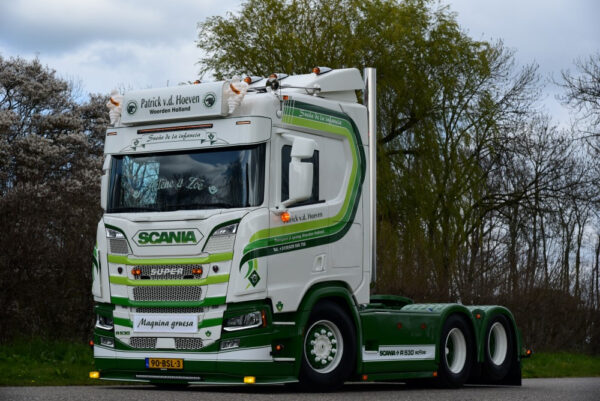 Hoeven, Patrick van der 85105 – Bild 5