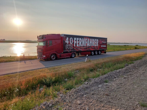 DAF Fernfahrer 40 Jahre  86038 – Bild 3