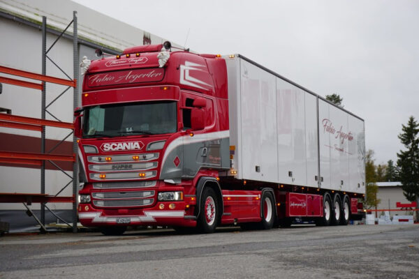 Fabio Aegerter Scania 86015 – Bild 4
