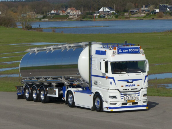 Toorn, G. van  87549